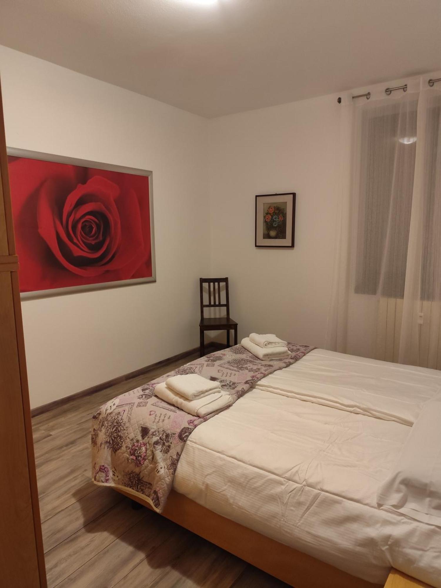 Апартаменты Casa Sofie E Charlotte Варенна Экстерьер фото
